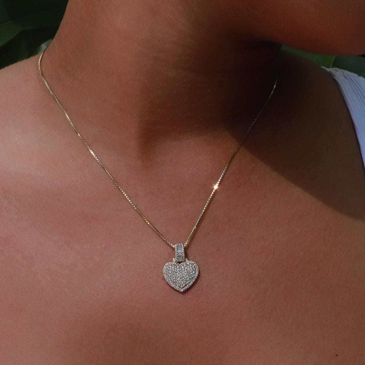 GLD Women Solid Gold Iced Heart Pendant-Si Diamonds