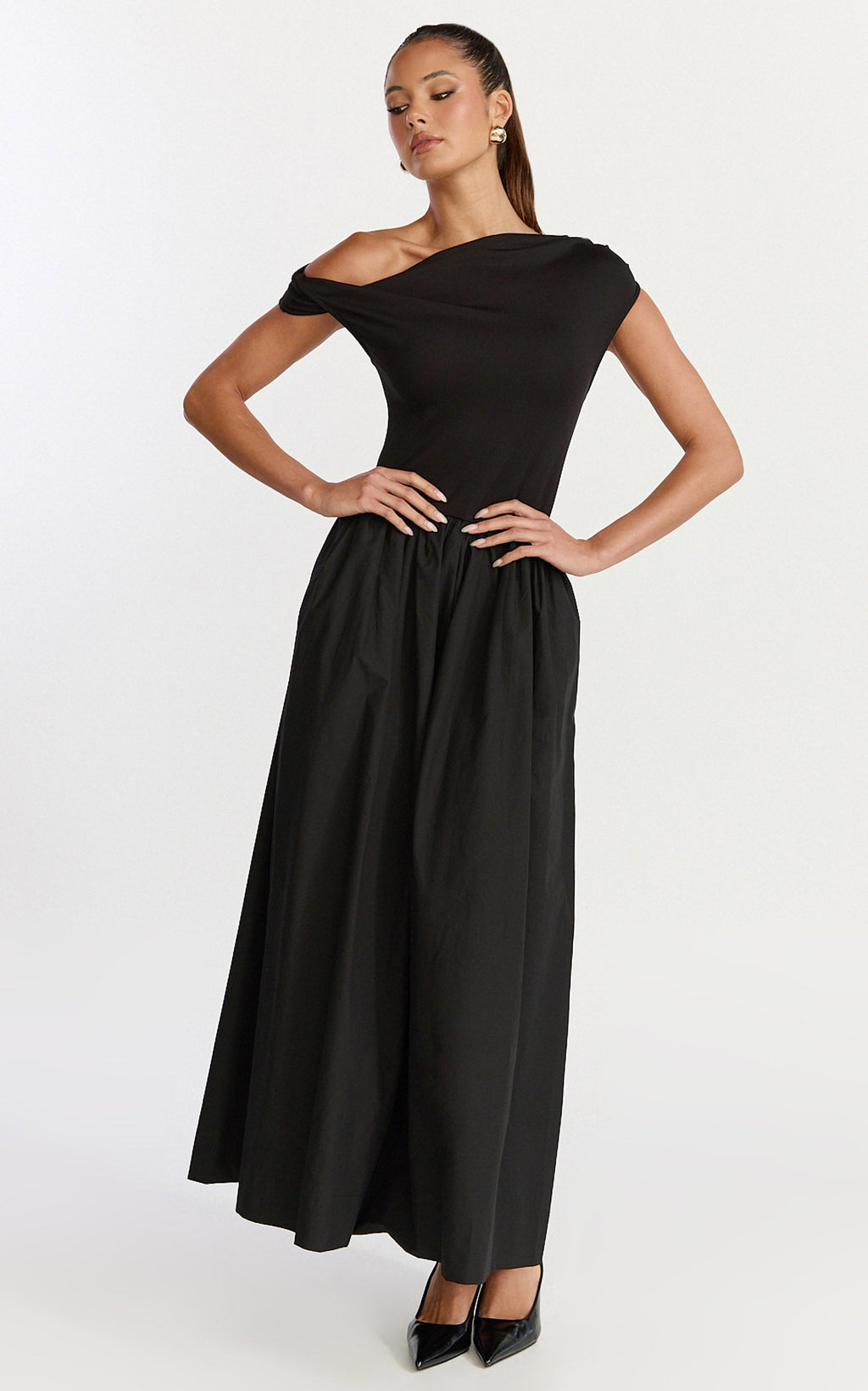 Jhamie Midi Dress - One Shoulder Contrast Skirt Dress in Black