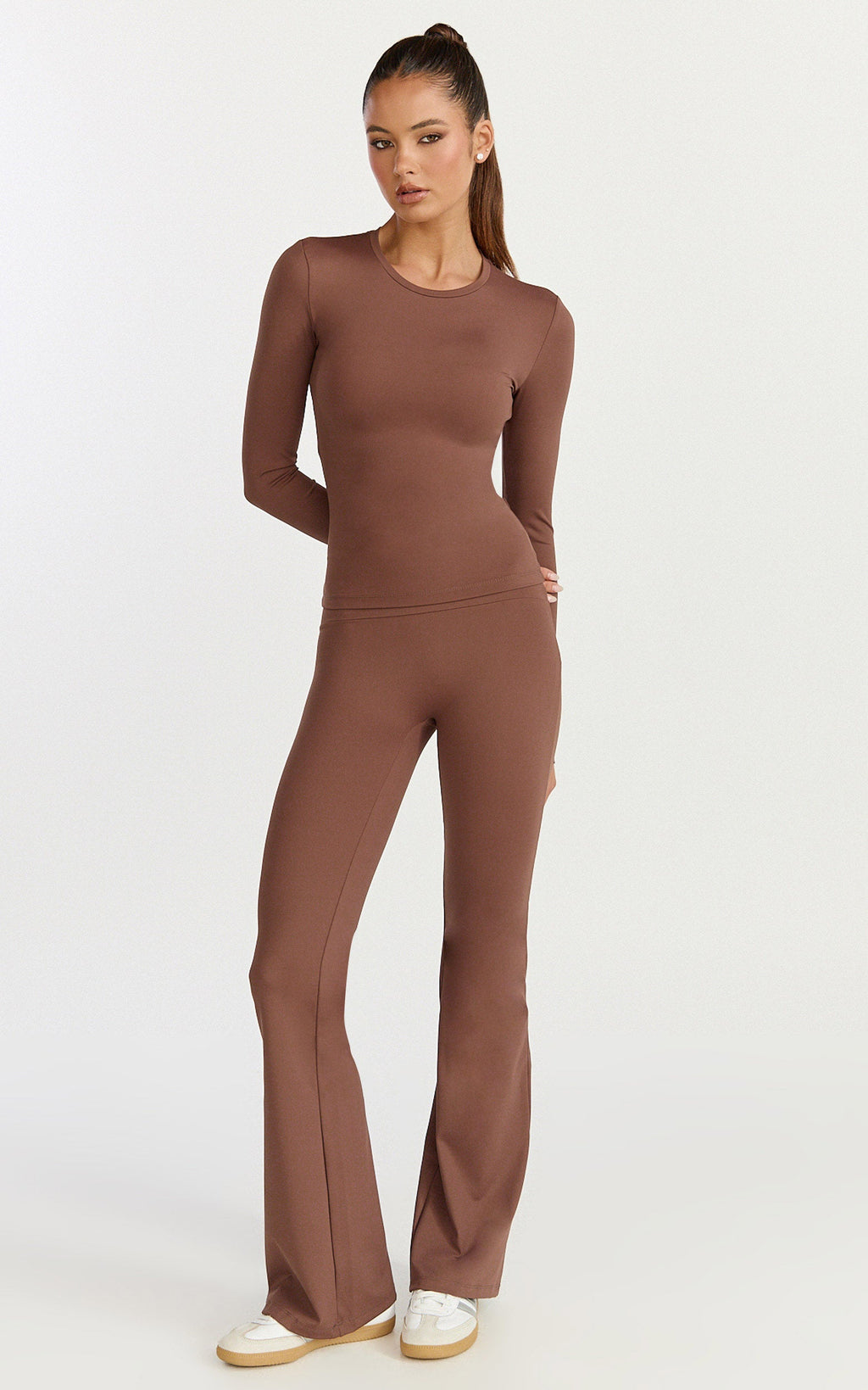 Aurora Top - Crew Neck Long Sleeve Top in Cocoa Bean