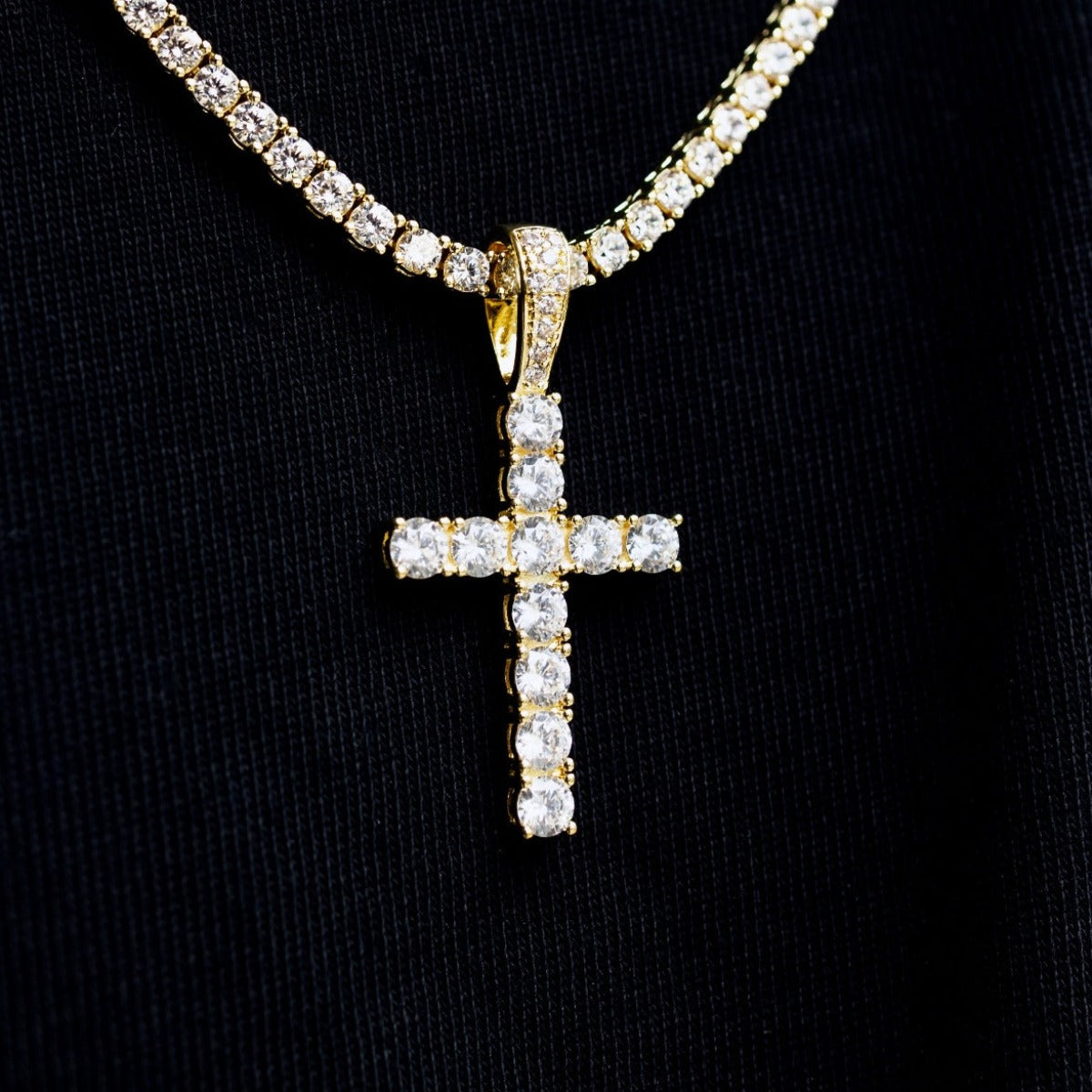 GLD PROMO Diamond Cross in Yellow Gold