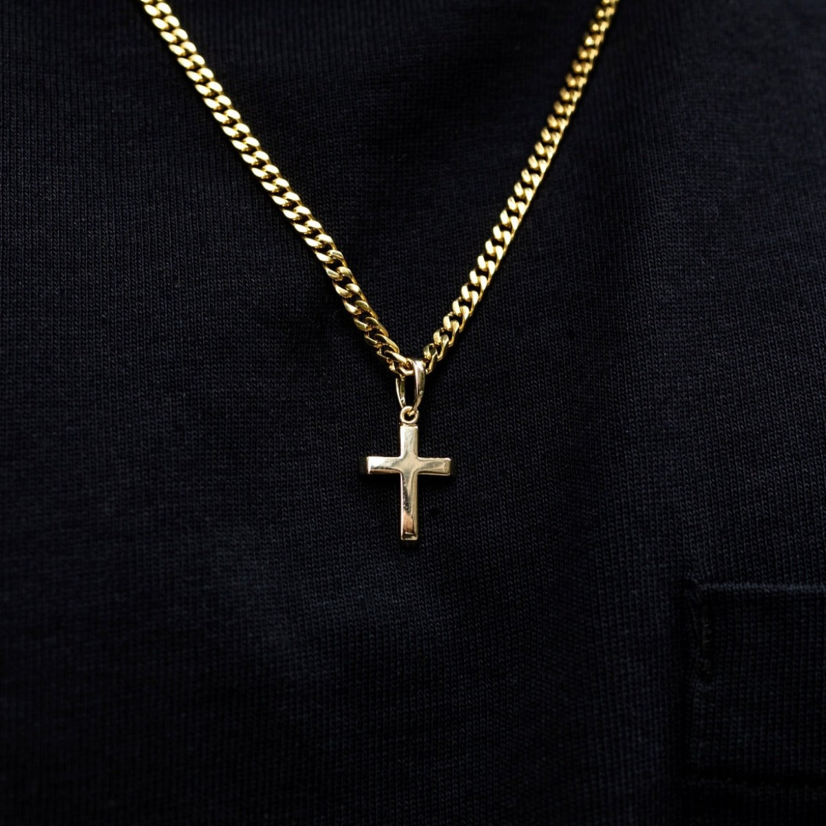 GLD PROMO Micro Simple Cross Pendant in Yellow Gold