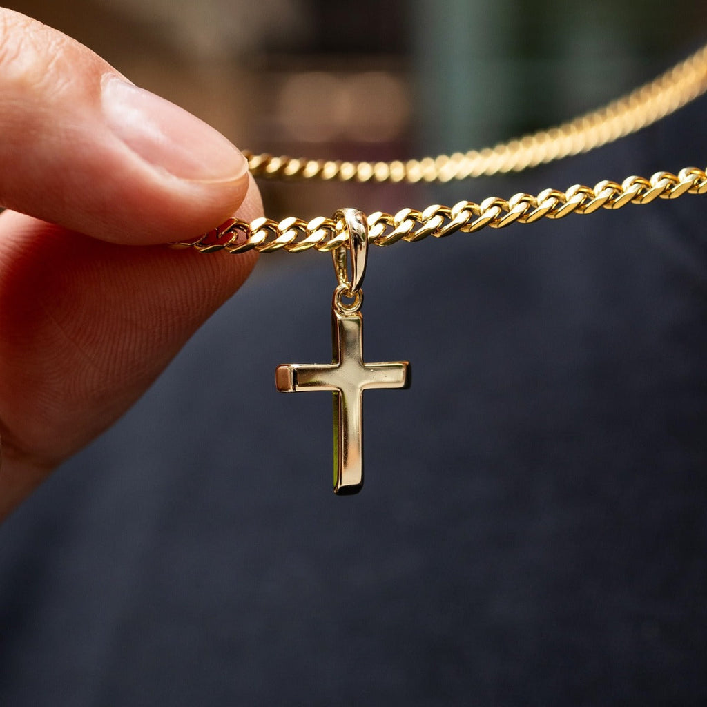 GLD PROMO Micro Simple Cross Pendant in Yellow Gold