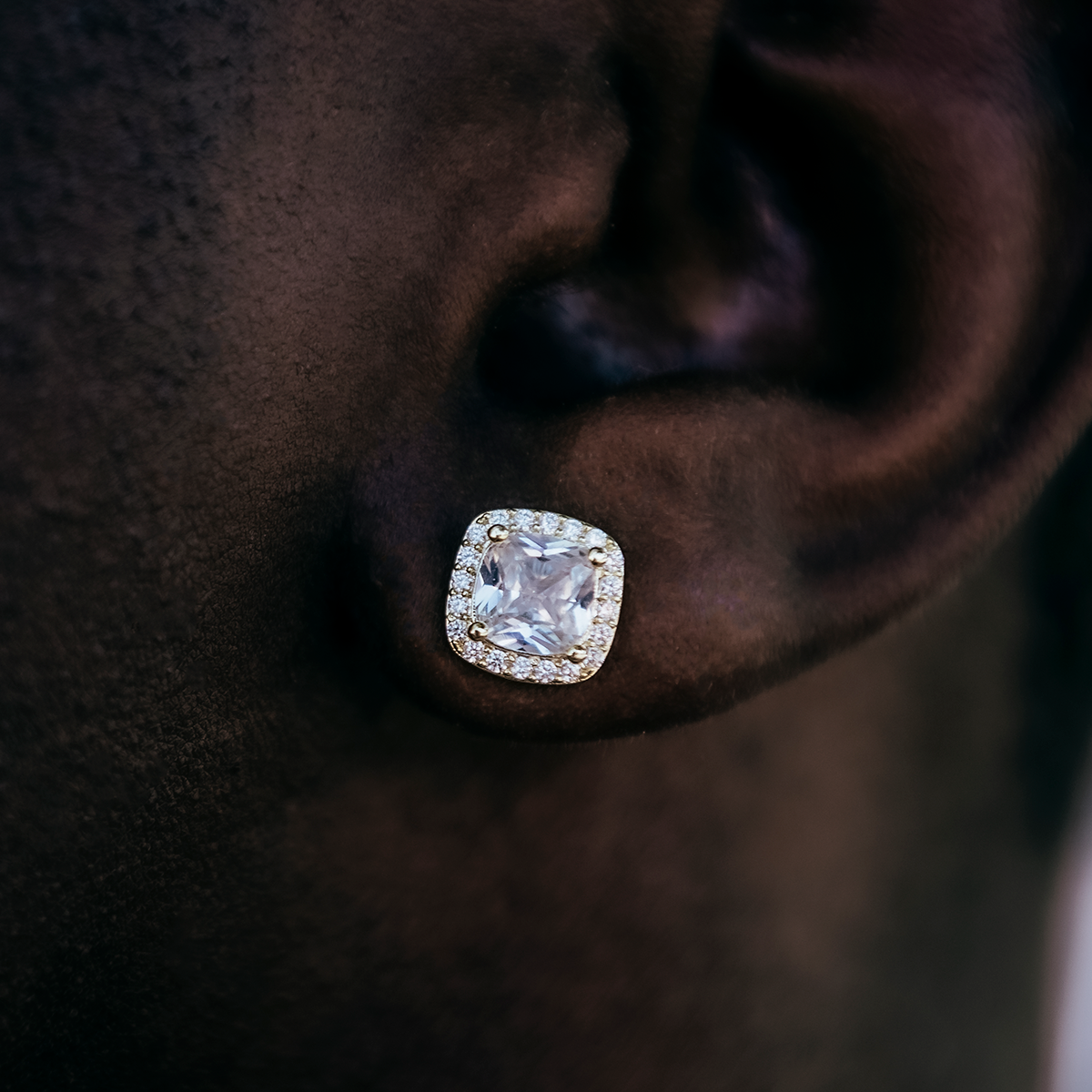 GLD PROMO Cushion Cut Earrings in Yellow Gold