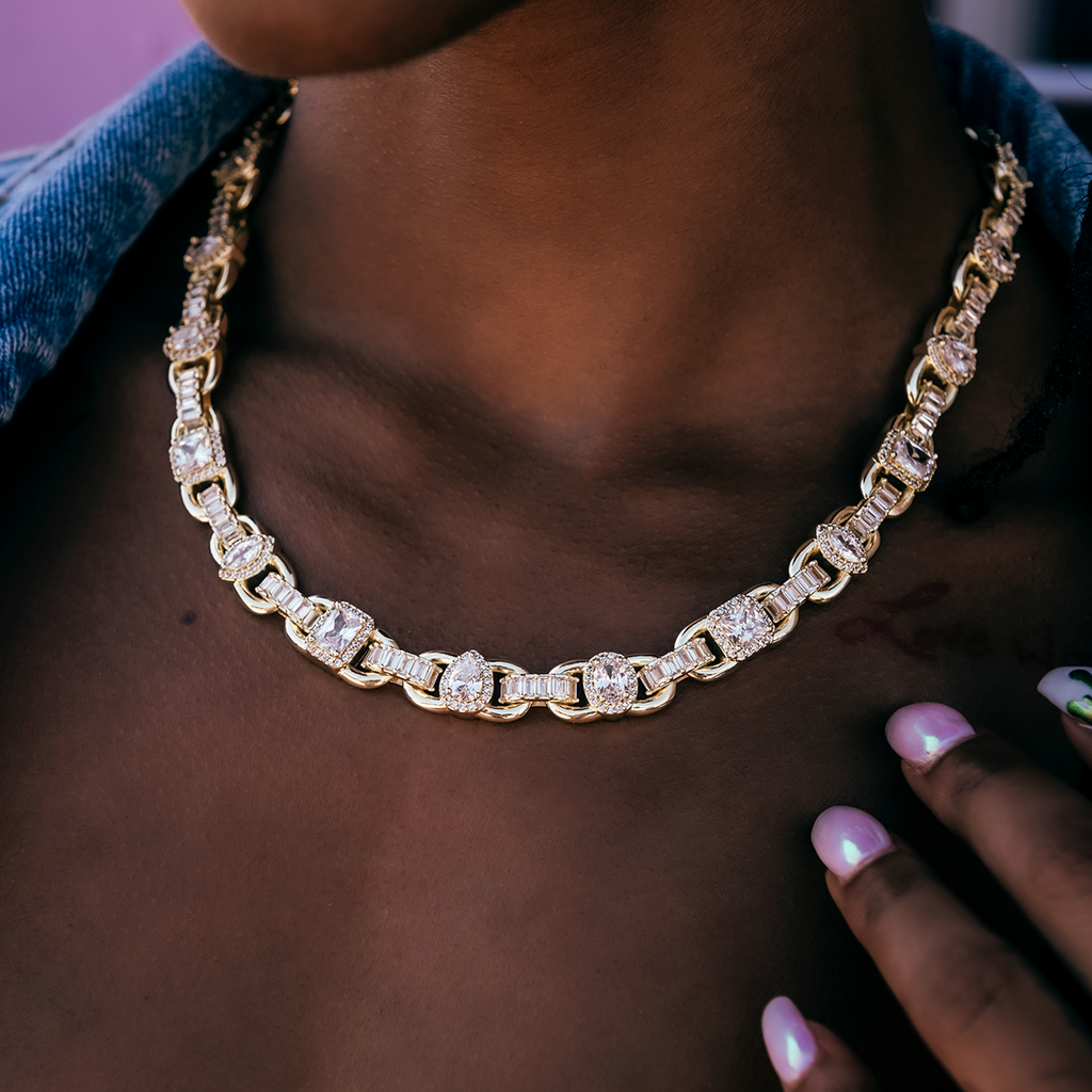 GLD Women Diamond Cluster Mariner Necklace in Yellow Gold