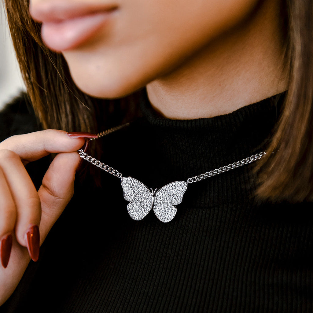 GLD PROMO - WOMEN Butterfly Necklace in White Gold