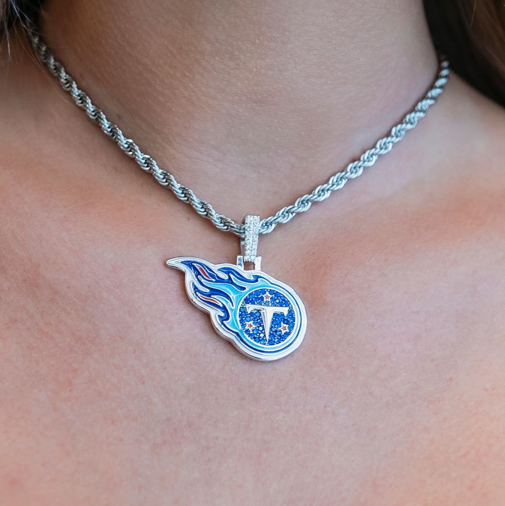 GLD Women Tennessee Titans Official NFL Pendant