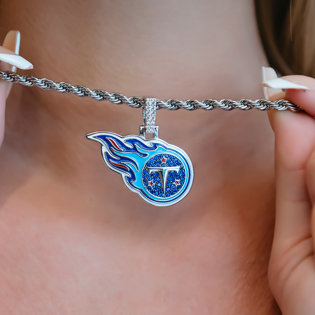 GLD Women Tennessee Titans Official NFL Pendant