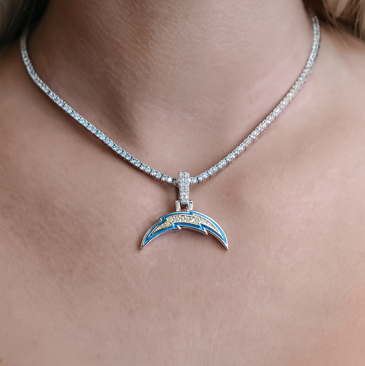 GLD Women Los Angeles Chargers Official NFL Pendant
