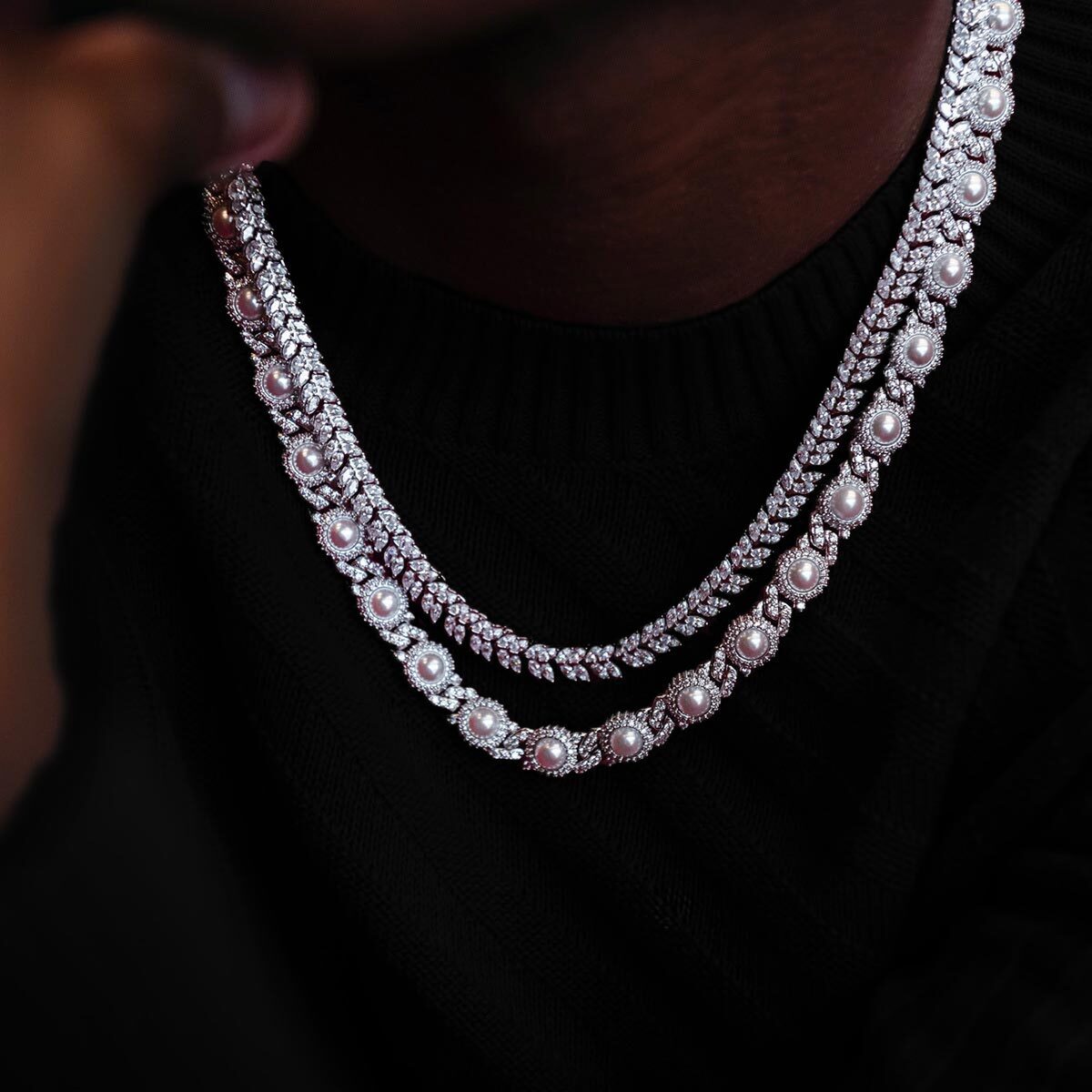 GLD Men 10mm Iced Halo Cuban Chain with Pearls in White Gold