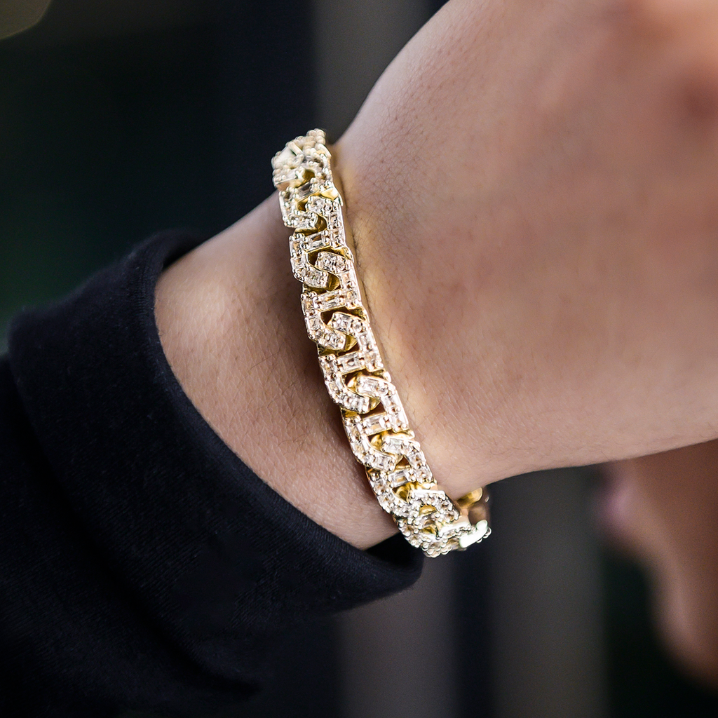 GLD Women Baguette Chain Link Bracelet in Yellow Gold