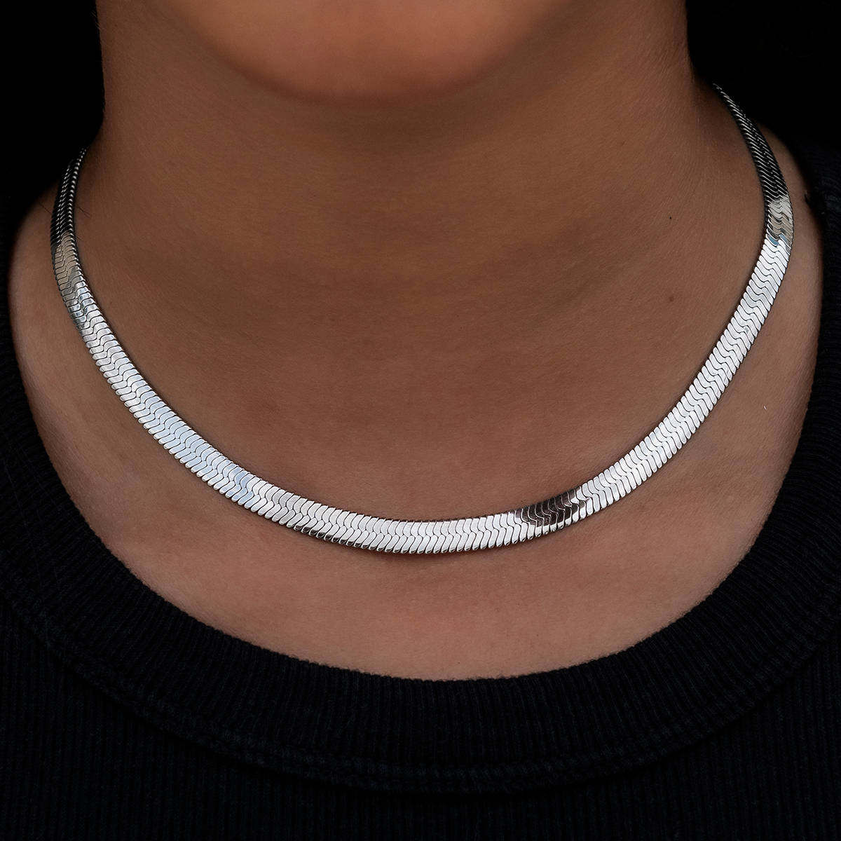 GLD PROMO - WOMEN Herringbone Necklace in White Gold- 6mm