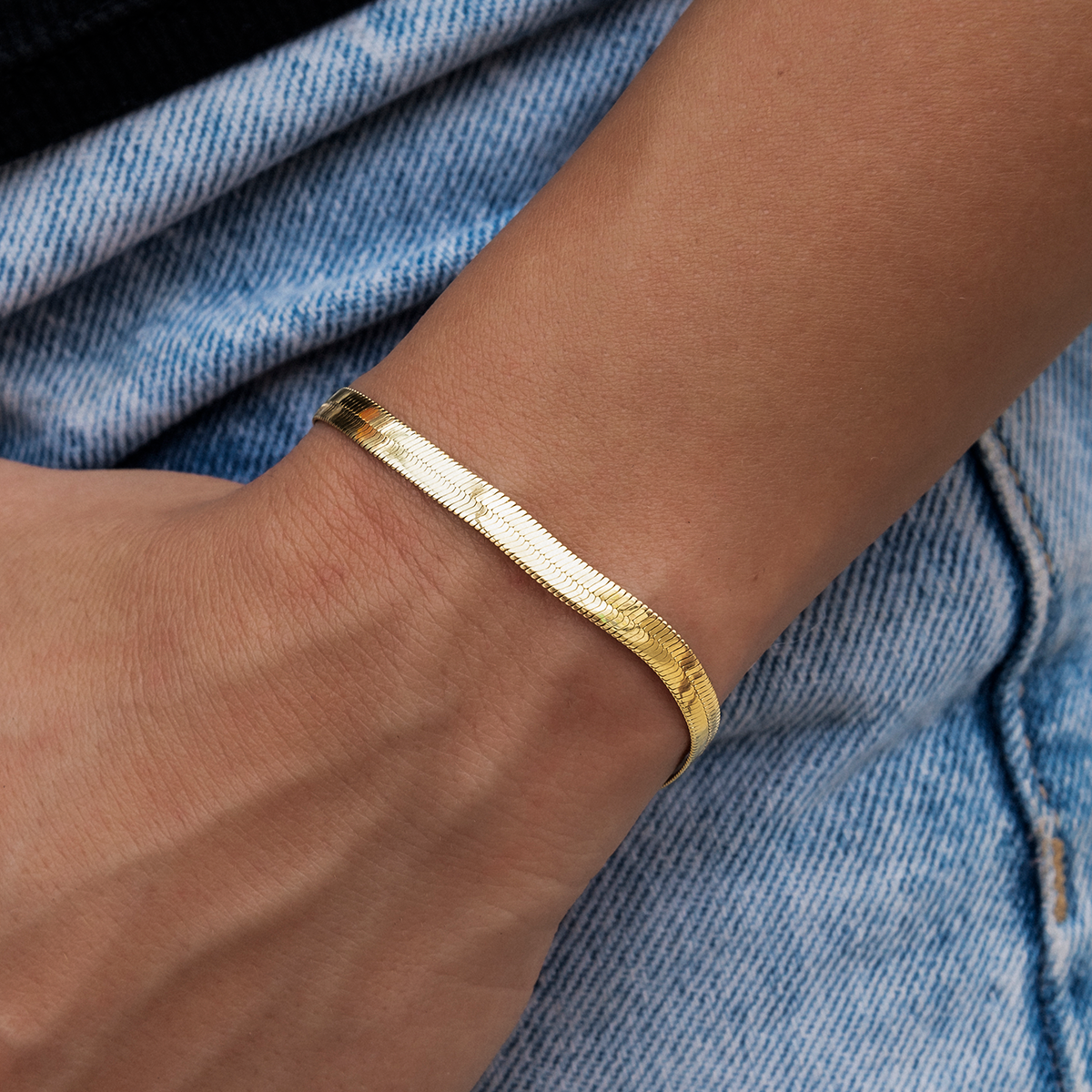 GLD PROMO - WOMEN Herringbone Bracelet in Yellow Gold- 4mm