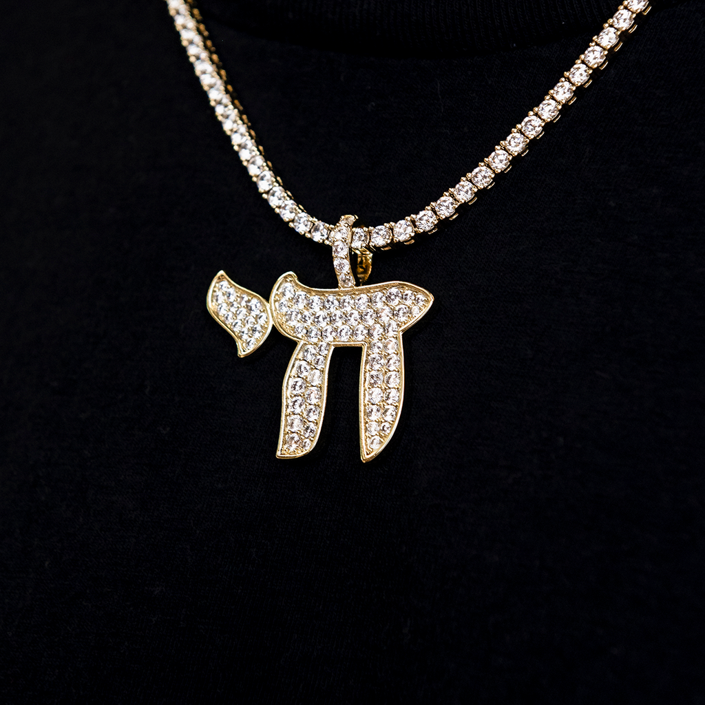 GLD PROMO Iced Chai Pendant