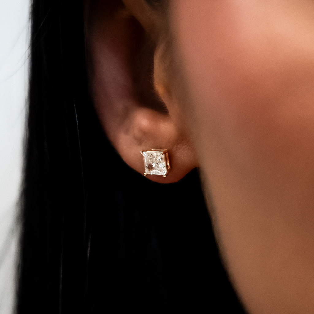 GLD Women GLD 5mm Princess Cut Diamond Stud Earrings in Yellow Gold