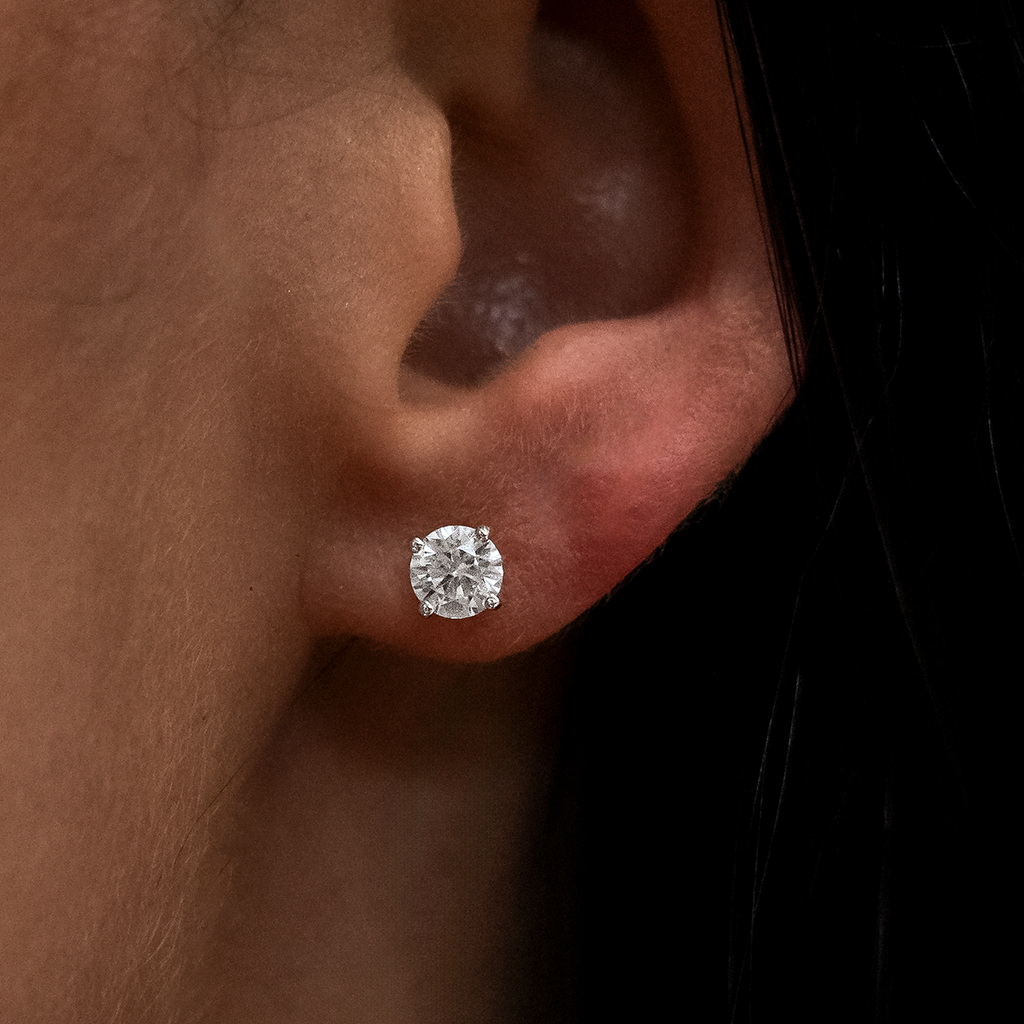 GLD Women GLD 5mm Round Cut Diamond Stud Earrings in White Gold