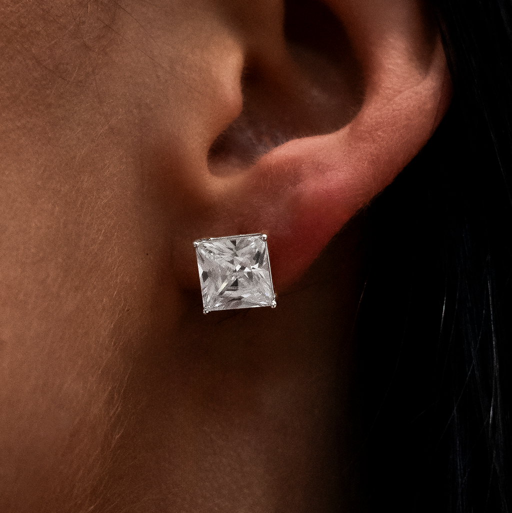 GLD Women GLD 8mm Princess Cut Diamond Stud Earrings in White Gold