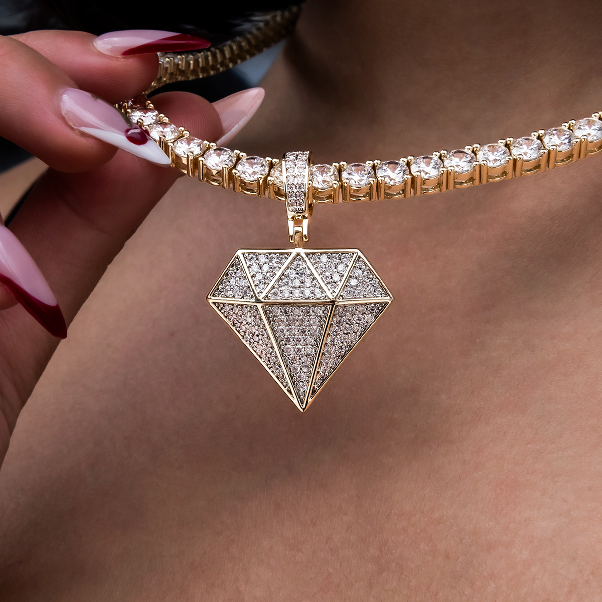 GLD Women GLD Diamond Pendant
