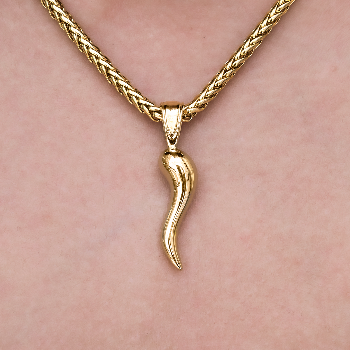 GLD Women Italian Horn Pendant + 4MM Palm Necklace Bundle in Yellow Gold