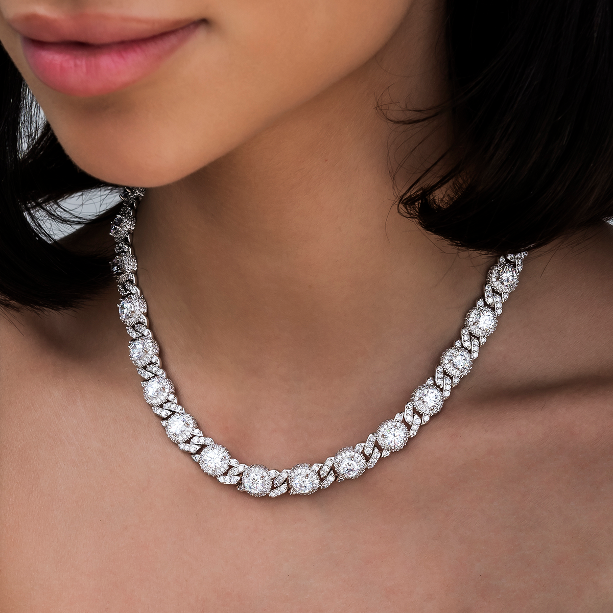 GLD PROMO - WOMEN Iced Diamond Station Cuban Necklace