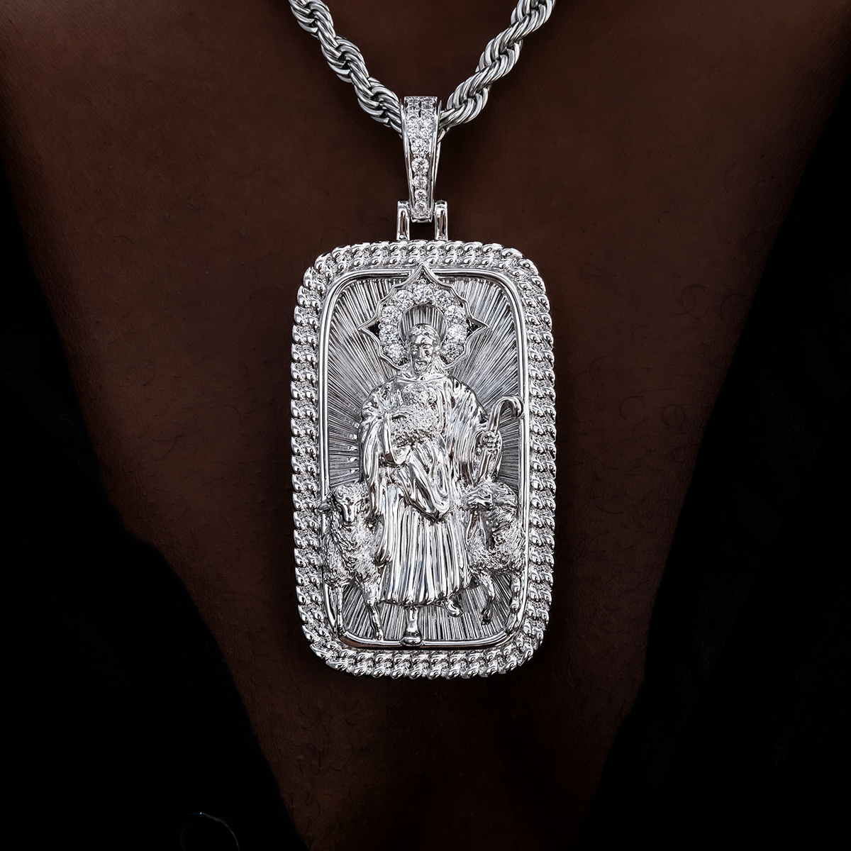 GLD PROMO Large Icon Shepherd Pendant in White Gold