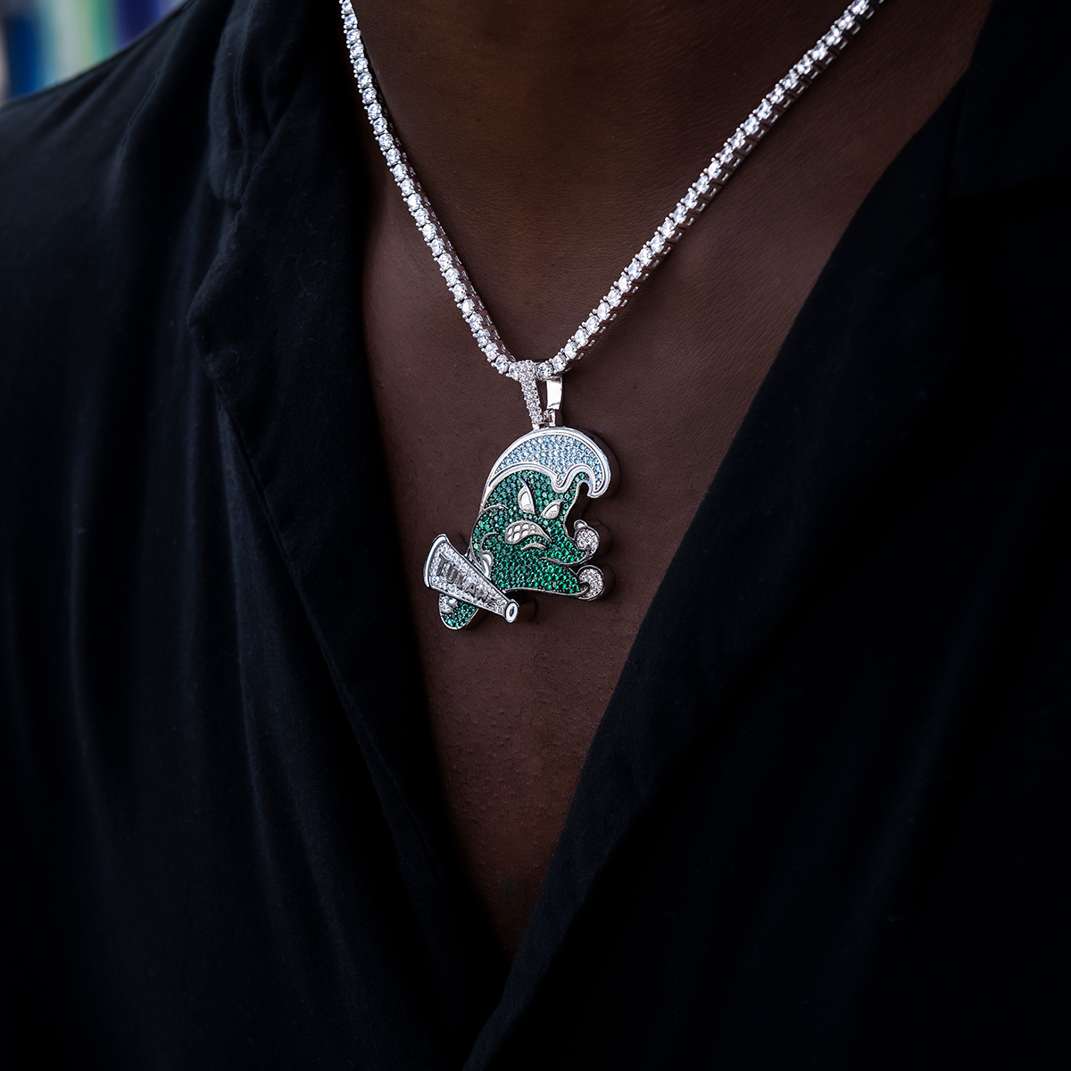 GLD Men Tulane Green Wave Official NCAA Logo Pendant