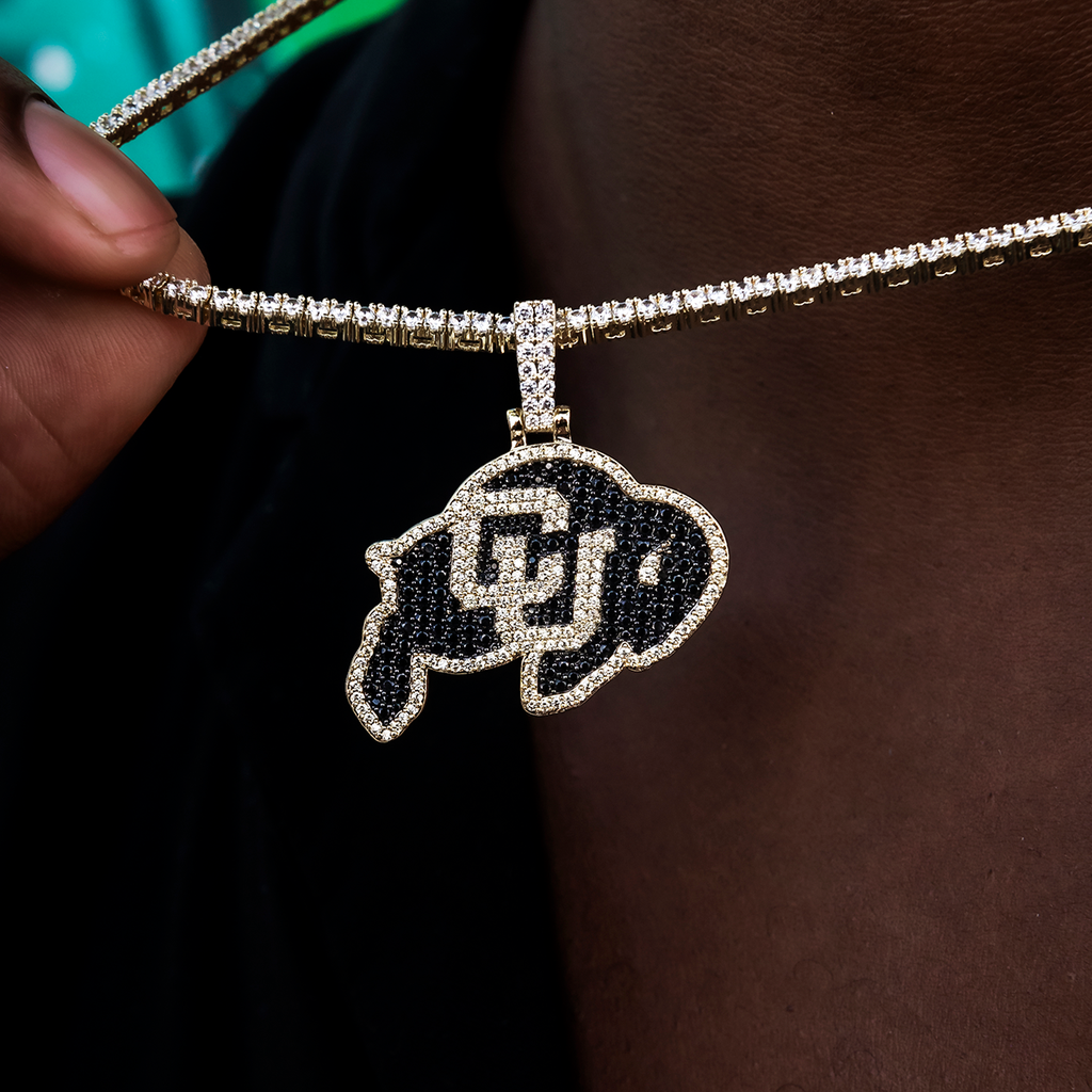 GLD Men Colorado Buffaloes Official NCAA Logo Pendant