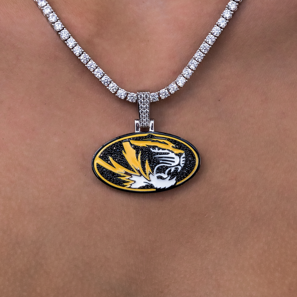 GLD Women Missouri Tigers Official NCAA Logo Pendant