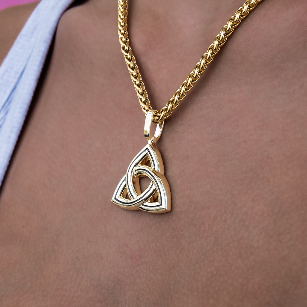 GLD Women Trinity Knot Pendant in Yellow Gold