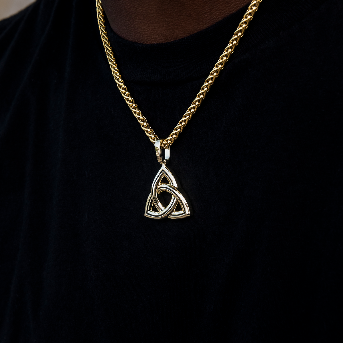 GLD Men Trinity Knot Pendant in Yellow Gold