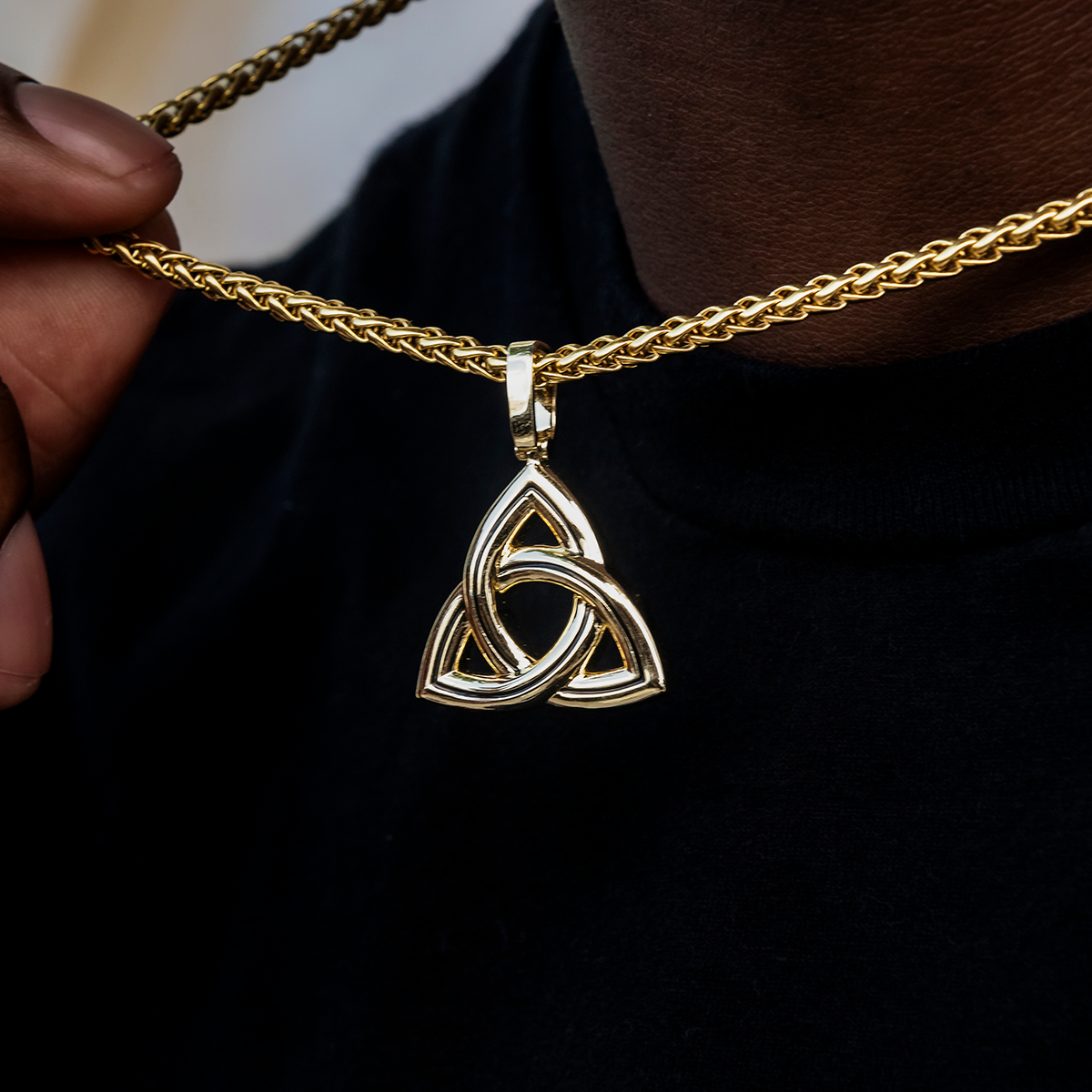 GLD Men Trinity Knot Pendant in Yellow Gold