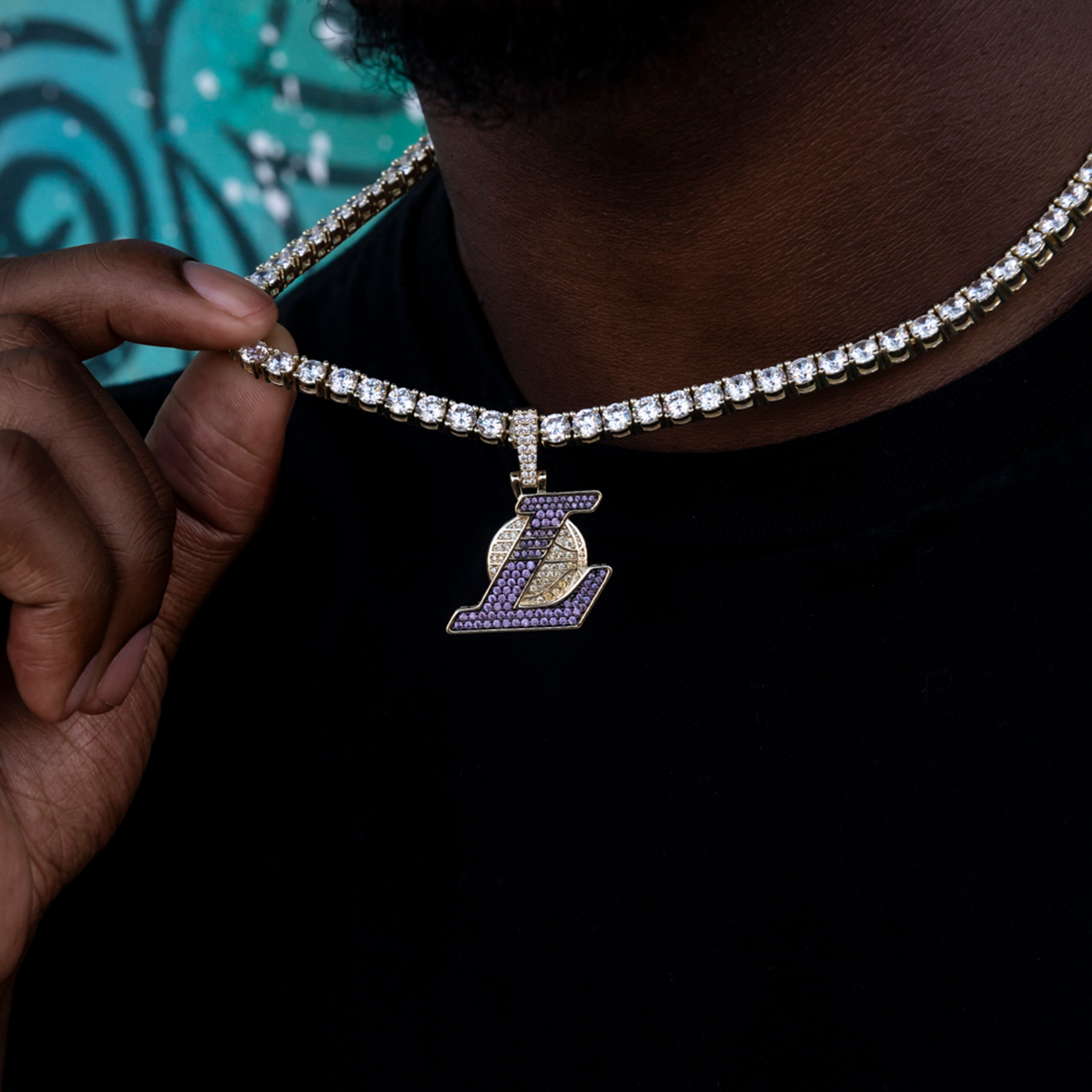 GLD Men Los Angeles Lakers Official NBA City Logo Pendant