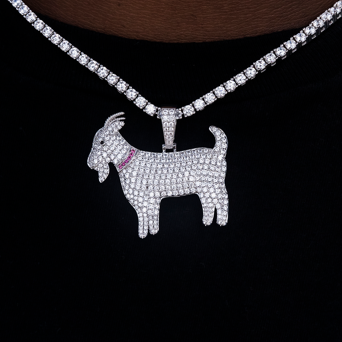 GLD Men GOAT Pendant in White Gold