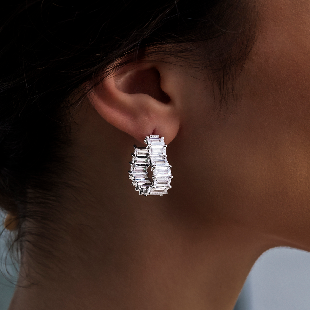 GLD Women GLD Baguette Heart Hoop Earrings - White Gold