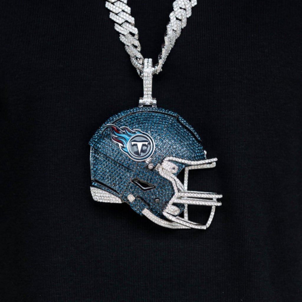 GLD Men Giant Tennessee Titans Official NFL Helmet Pendant