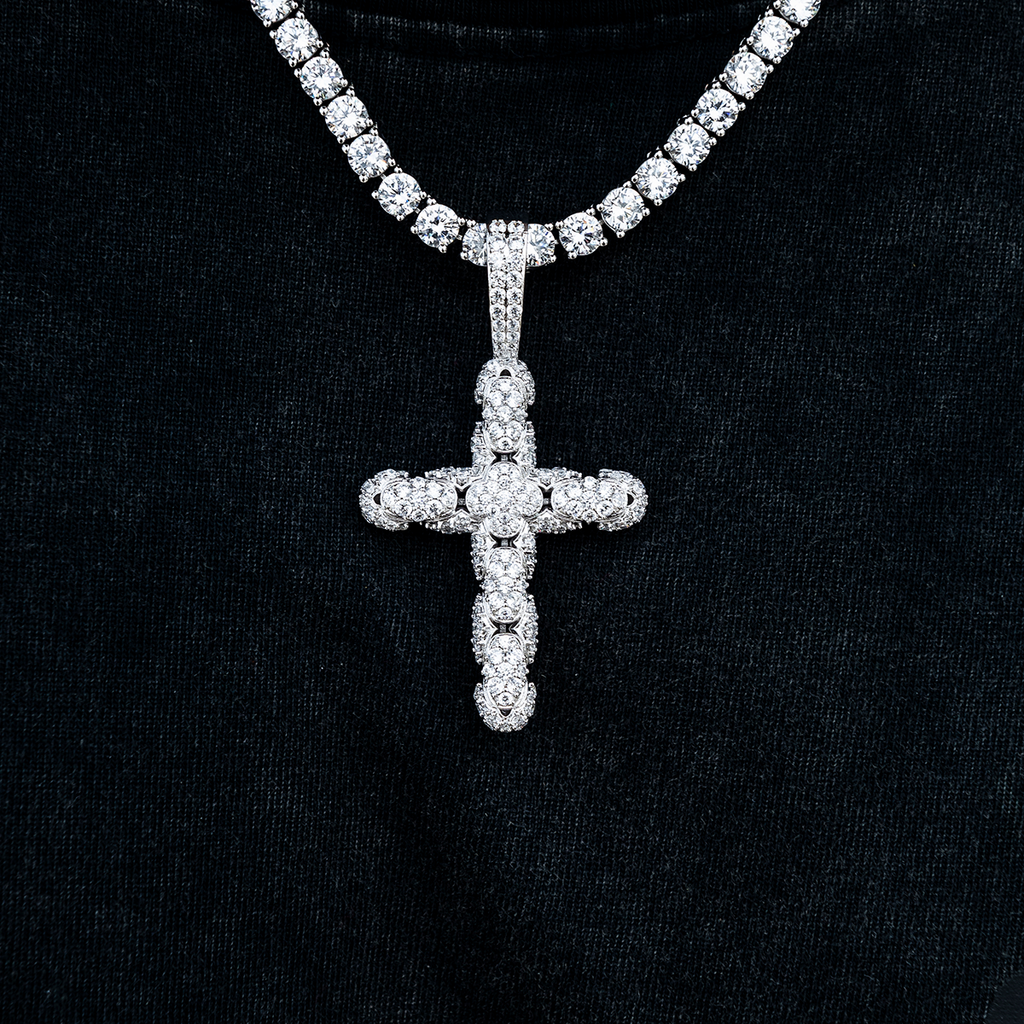 GLD Men Diamond Pave Snake Link Cross Pendant in White Gold