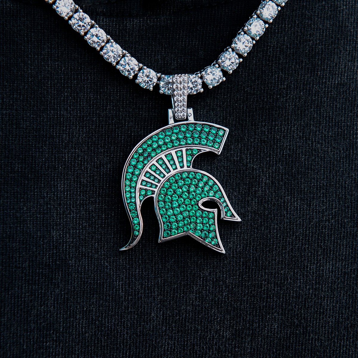 GLD Men Michigan State University Official NCAA Logo Pendant