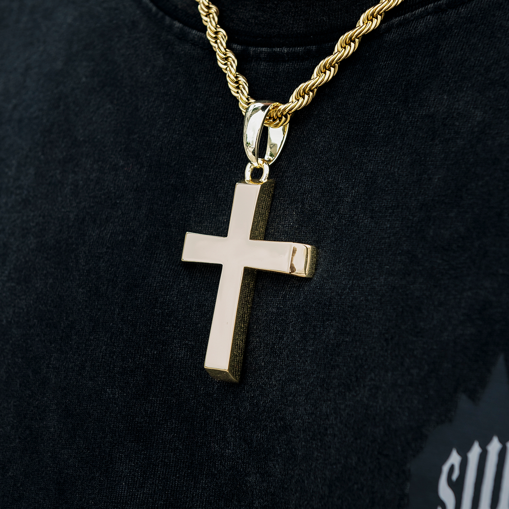 GLD PROMO Large Simple Cross Pendant in Yellow Gold