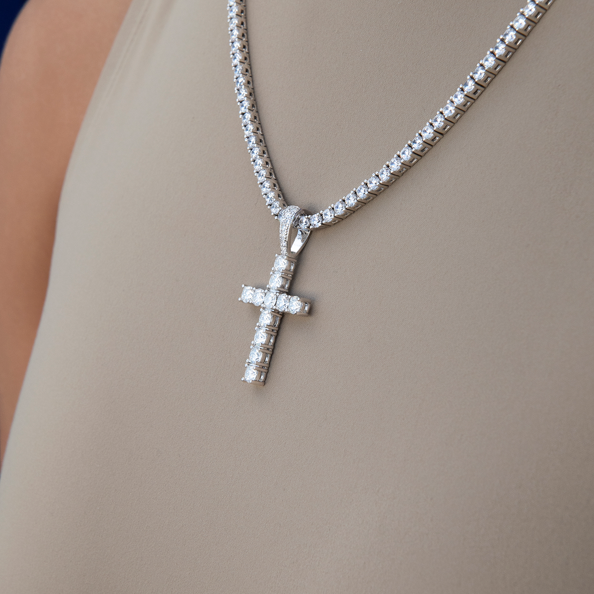 GLD Women Moissanite Diamond Cross Pendant in Sterling Silver