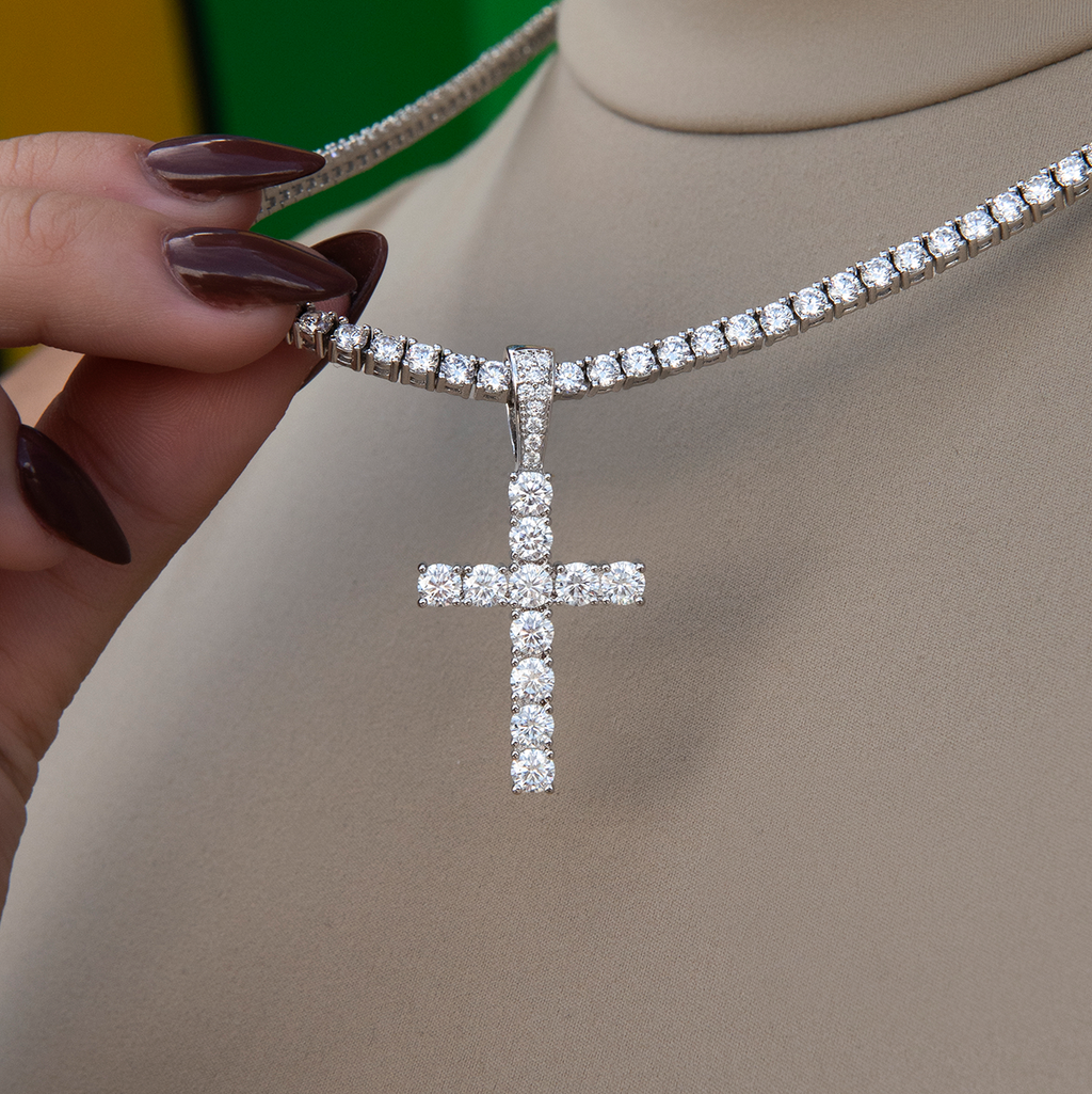 GLD Women Moissanite Diamond Cross Pendant in Sterling Silver