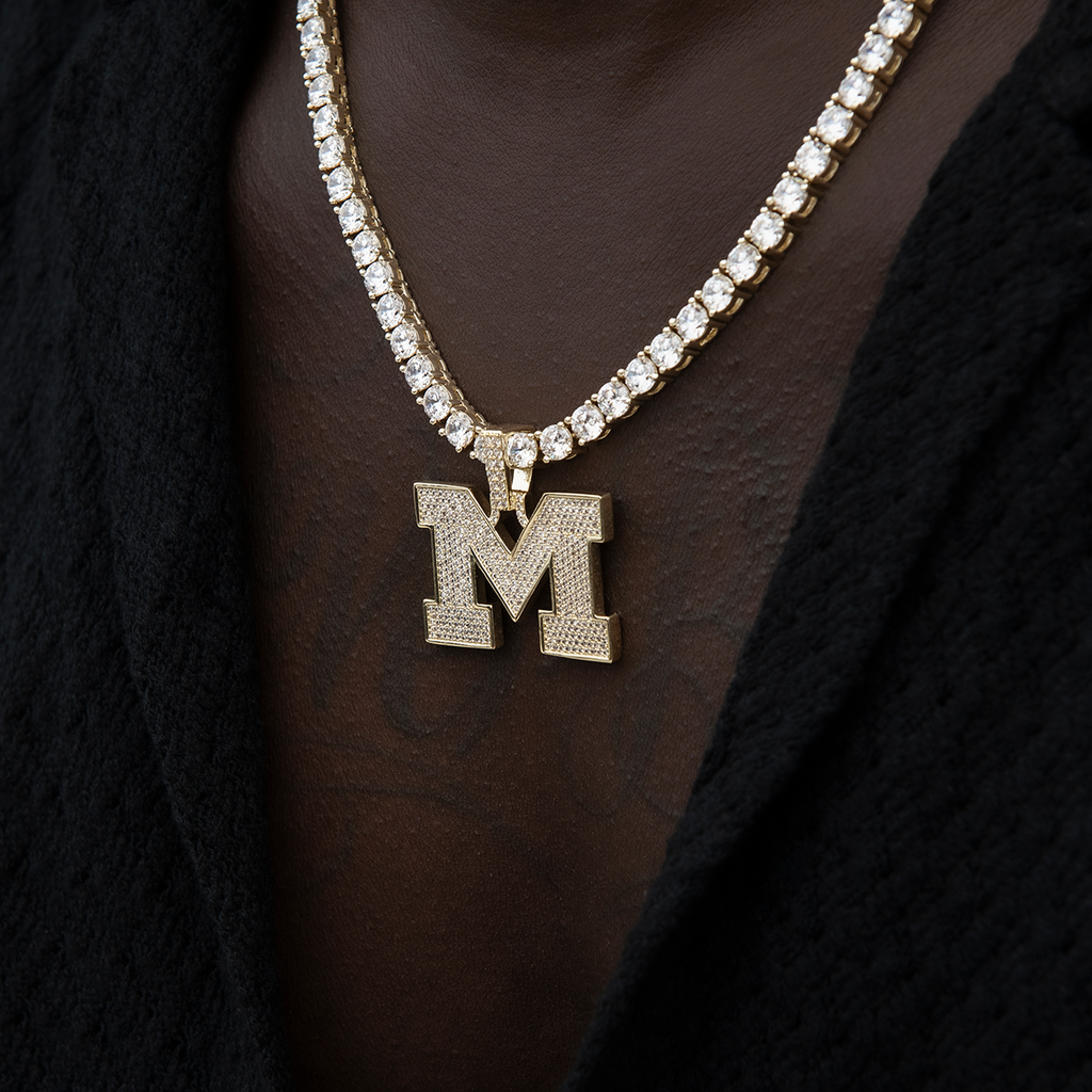 GLD Men University of Michigan Wolverines Official NCAA Micro Logo Pendant in Yellow Gold