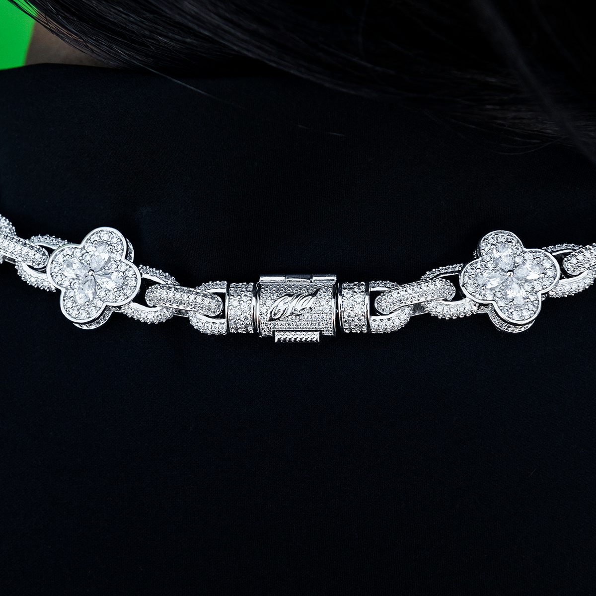 GLD PROMO - WOMEN Diamond Ball Clover Mariner Necklace in White Gold- 10mm
