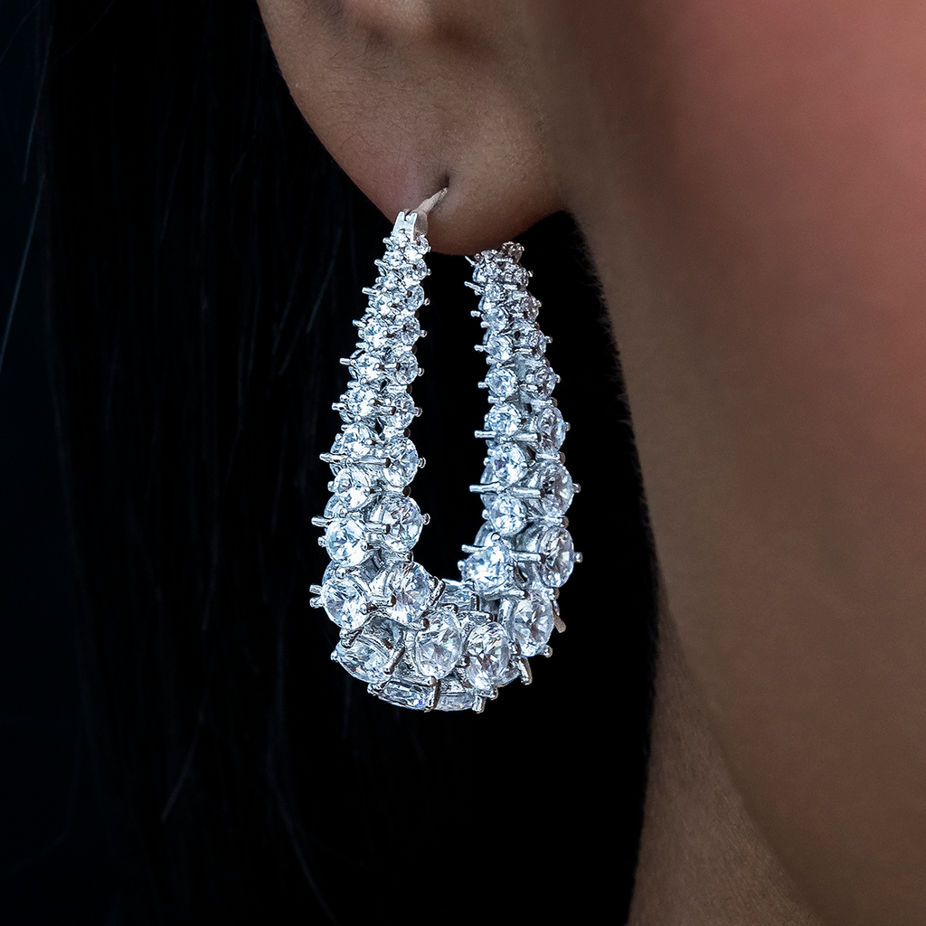 GLD Women GLD Multi Diamond Teardrop Earrings in White Gold
