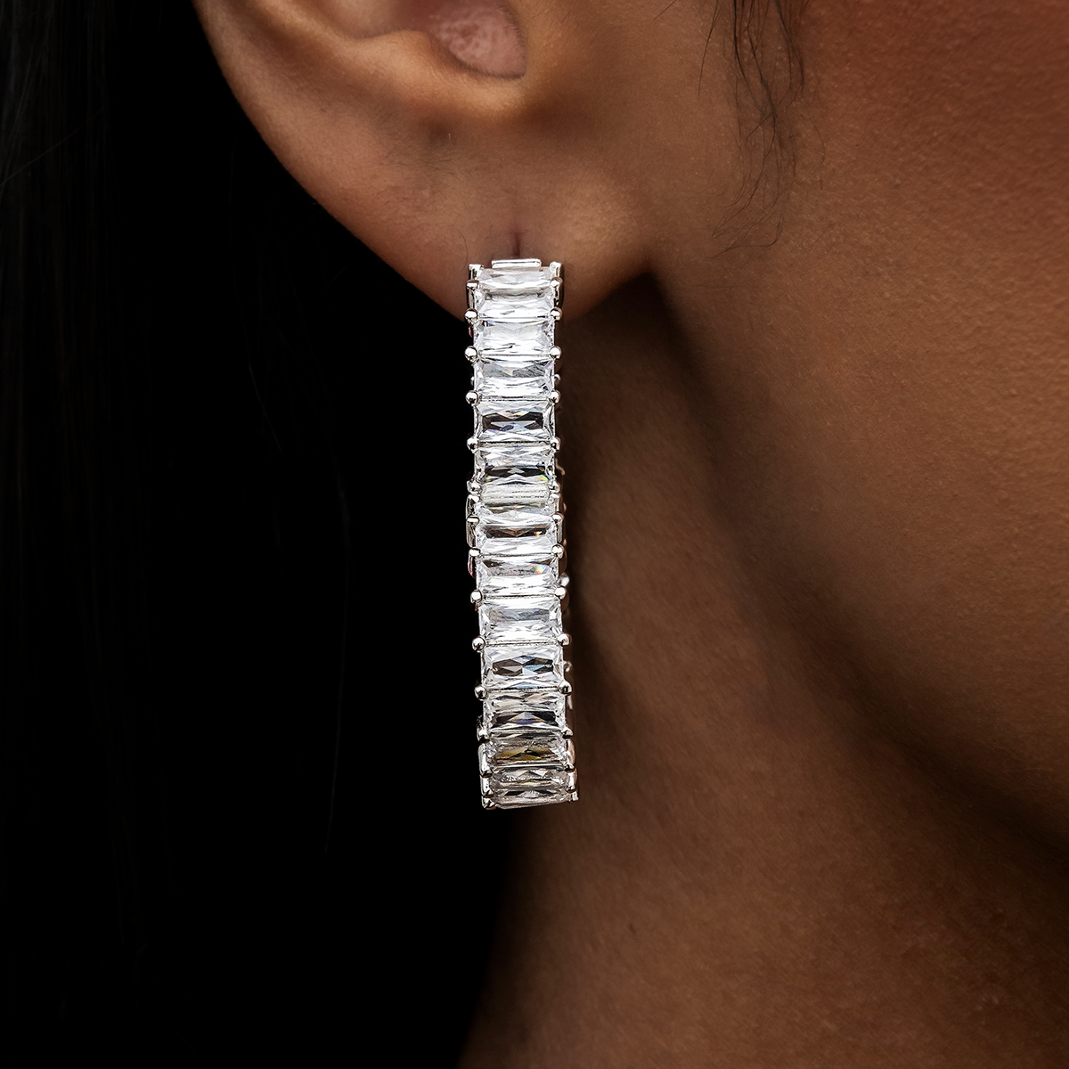 GLD Women GLD Baguette Heart Hoop Earrings - White Gold