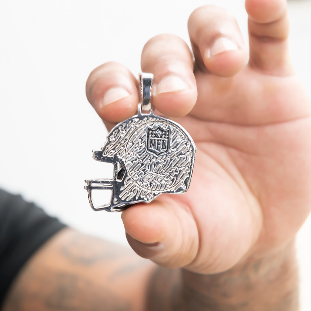 GLD Men 2025 Arizona Cardinals Team Helmet Pendant - White Gold