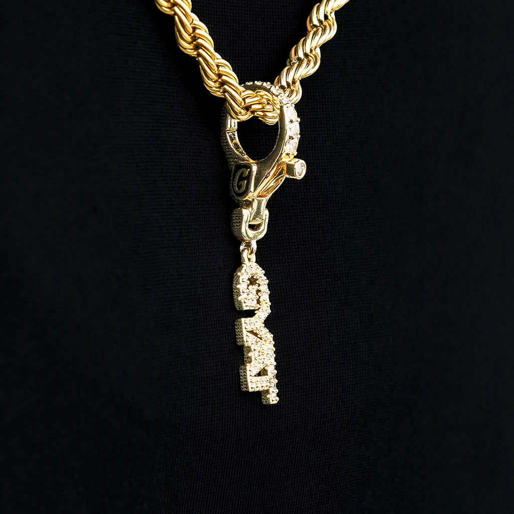 GLD PROMO - WOMEN "Gyat" Clip On Charm Pendant in Yellow Gold