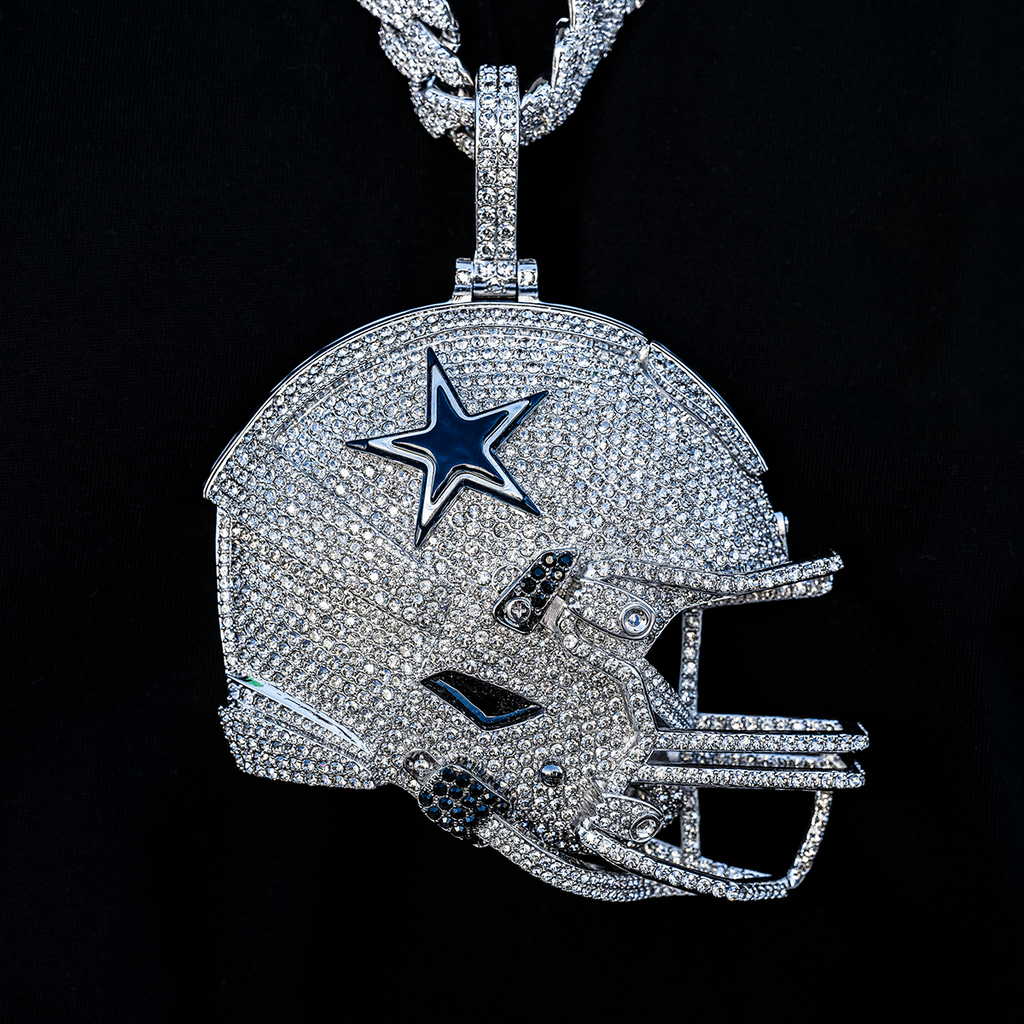 GLD Men Giant Dallas Cowboys Official NFL Helmet Pendant
