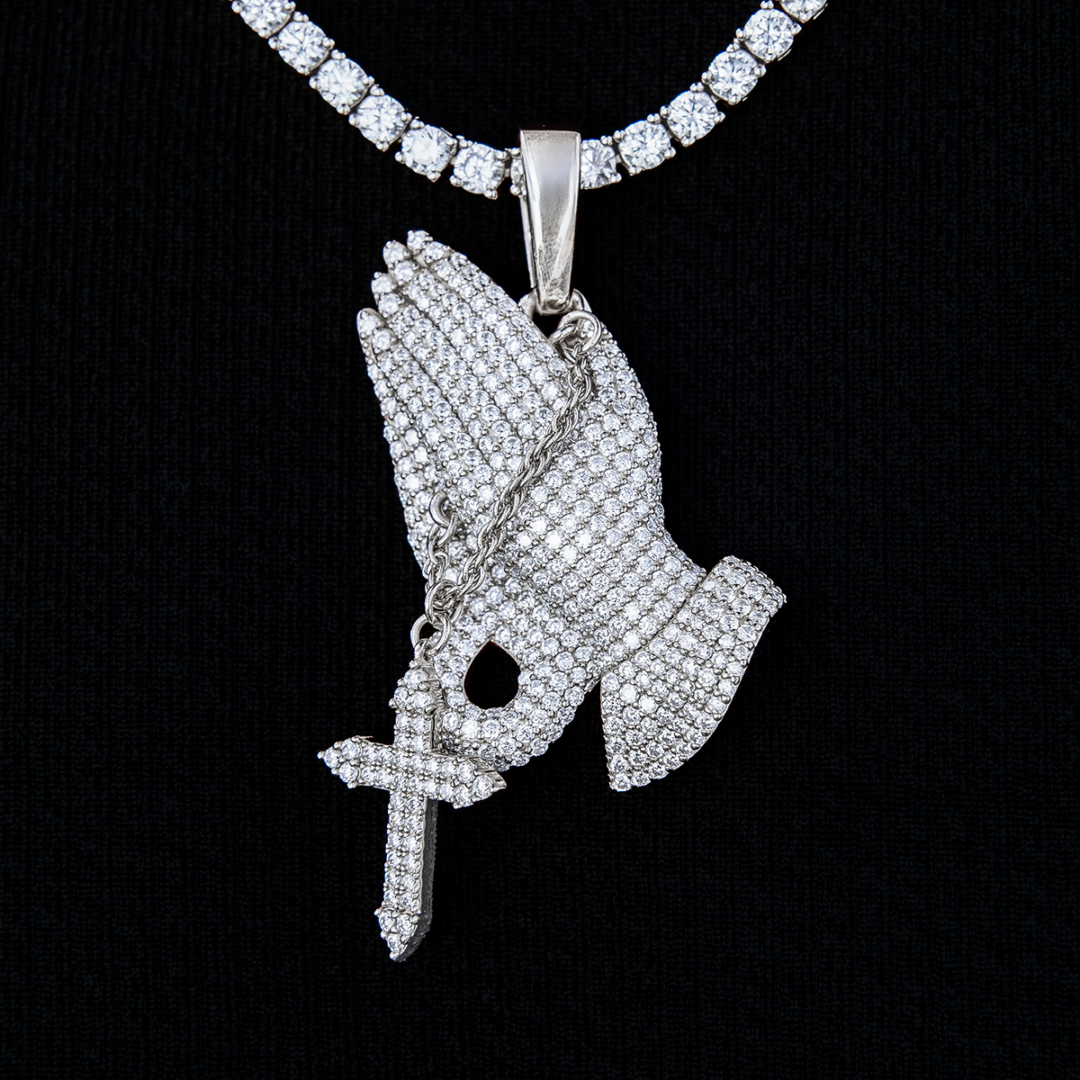 GLD Men Moissanite Praying Hands Pendant in Sterling Silver