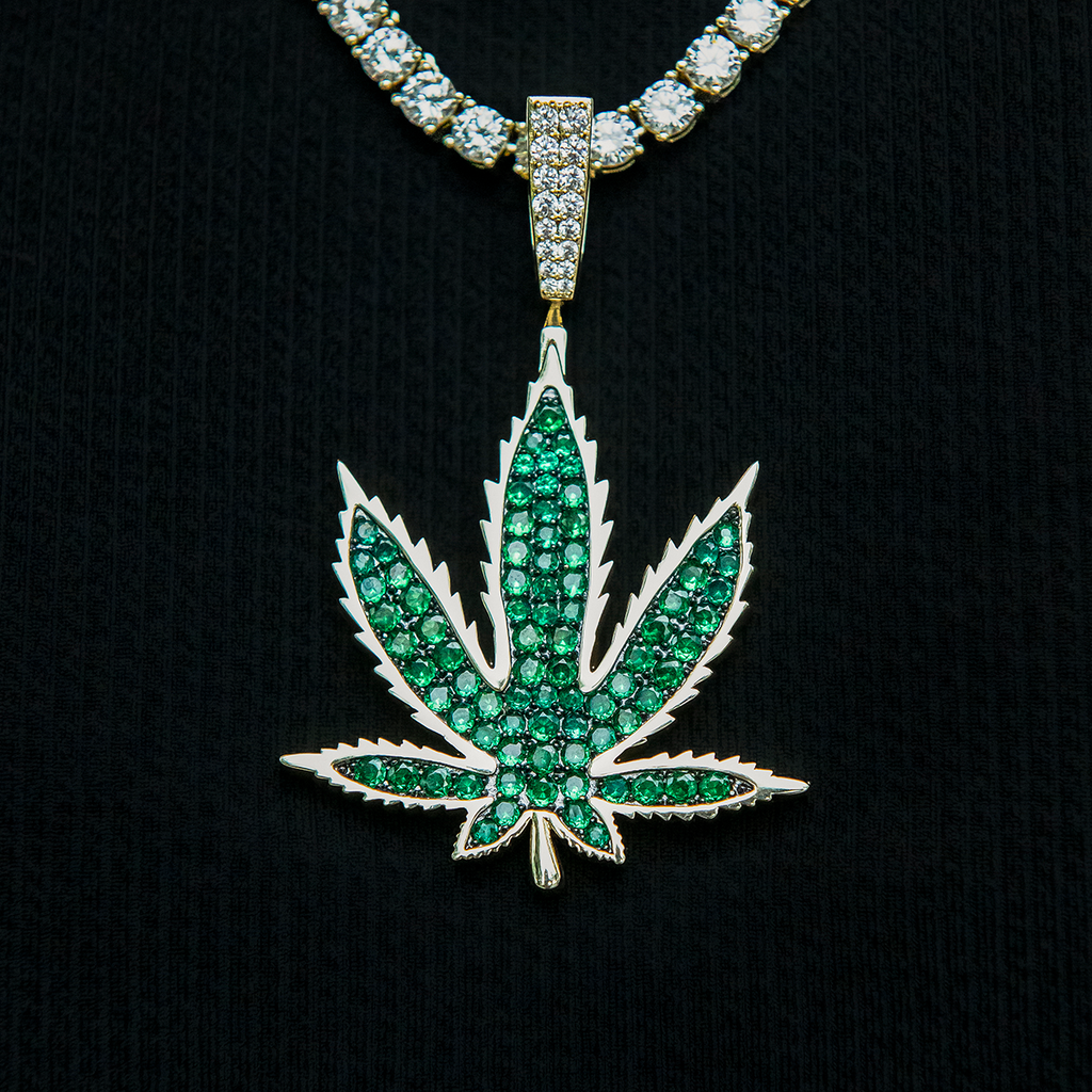 GLD Women Large Emerald Weed Leaf Pendant - Yellow Gold