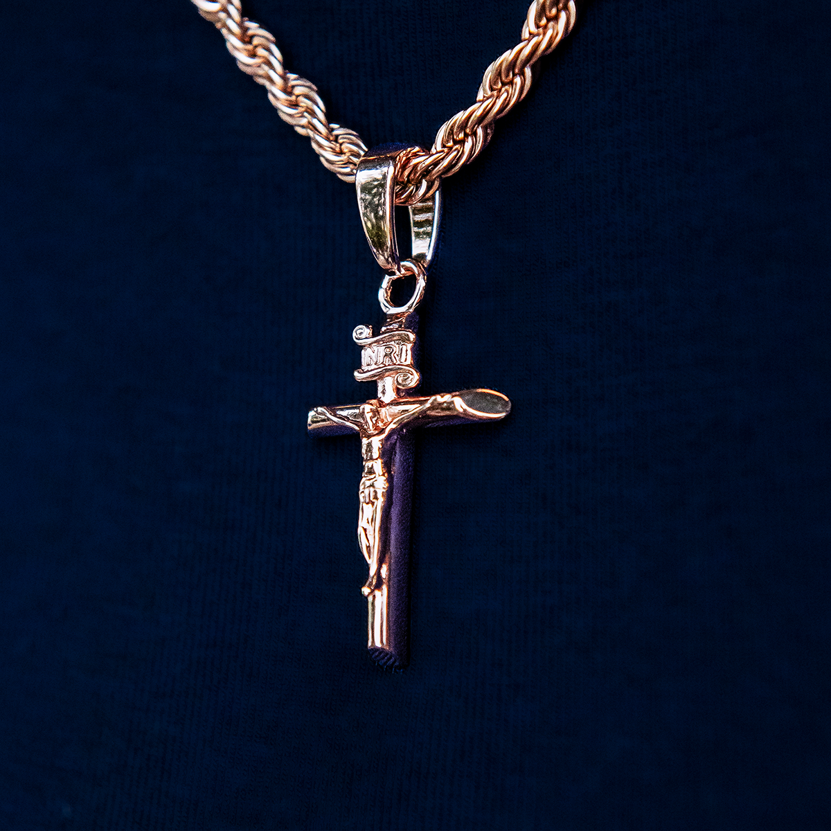 GLD PROMO Crucifix Cross Pendant in Rose Gold