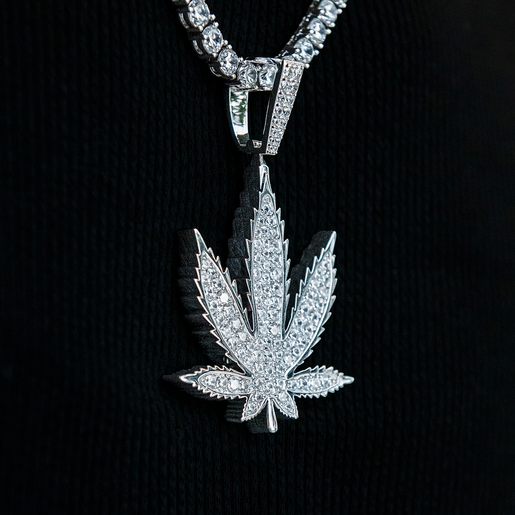 GLD Women Large Diamond Weed Leaf Pendant - White Gold